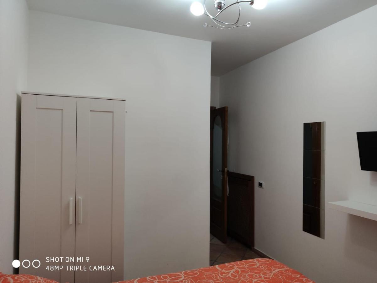 La Dimora Di Bronzo Hotell Neapel Exteriör bild