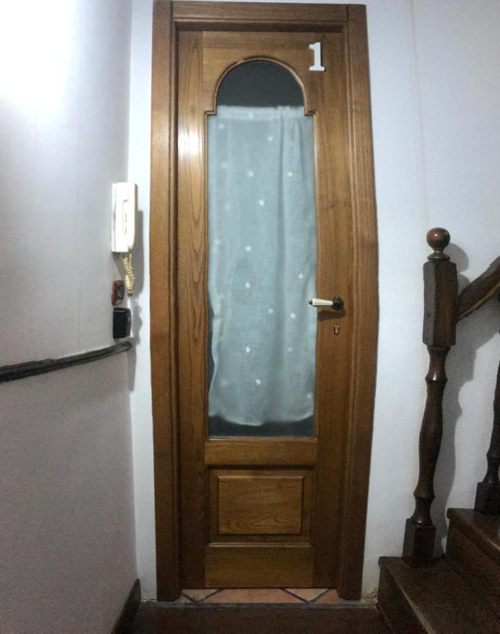 La Dimora Di Bronzo Hotell Neapel Exteriör bild