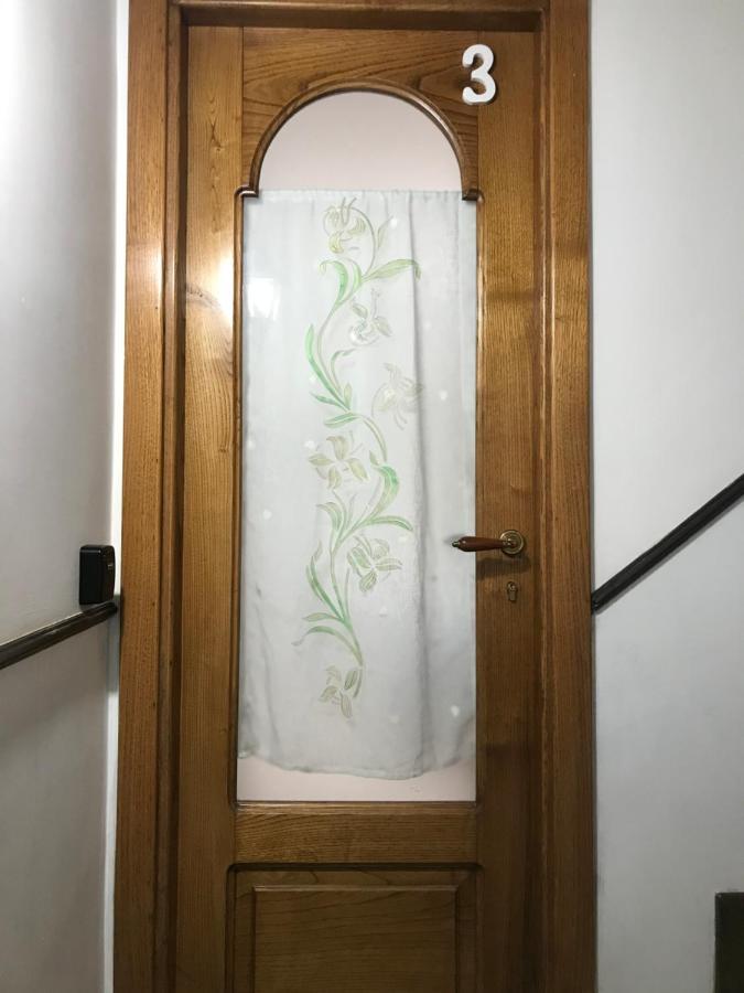 La Dimora Di Bronzo Hotell Neapel Exteriör bild