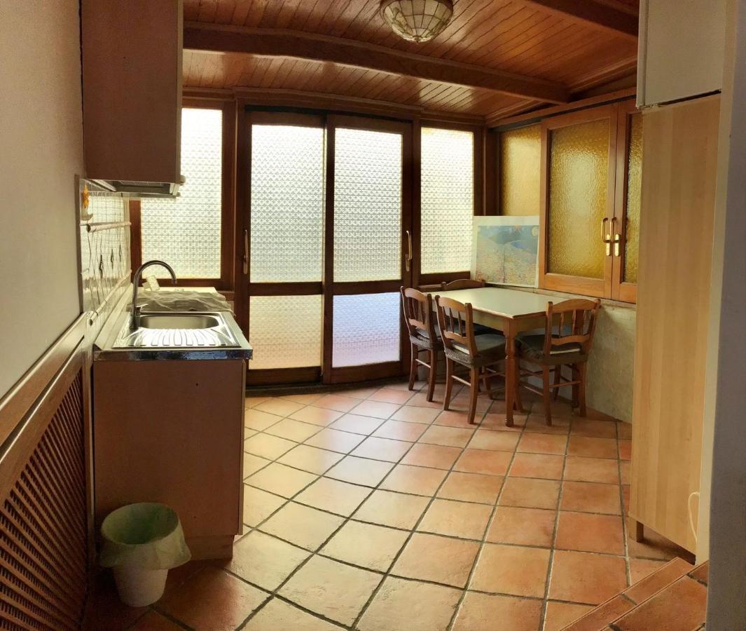 La Dimora Di Bronzo Hotell Neapel Exteriör bild