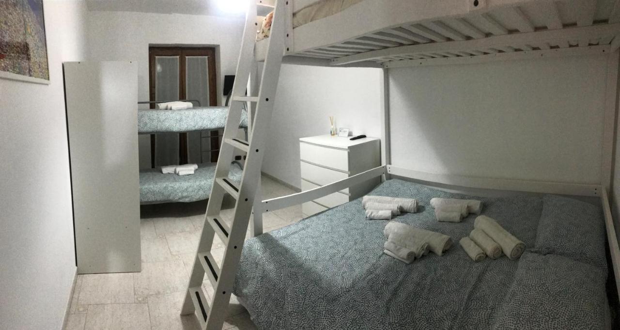 La Dimora Di Bronzo Hotell Neapel Exteriör bild